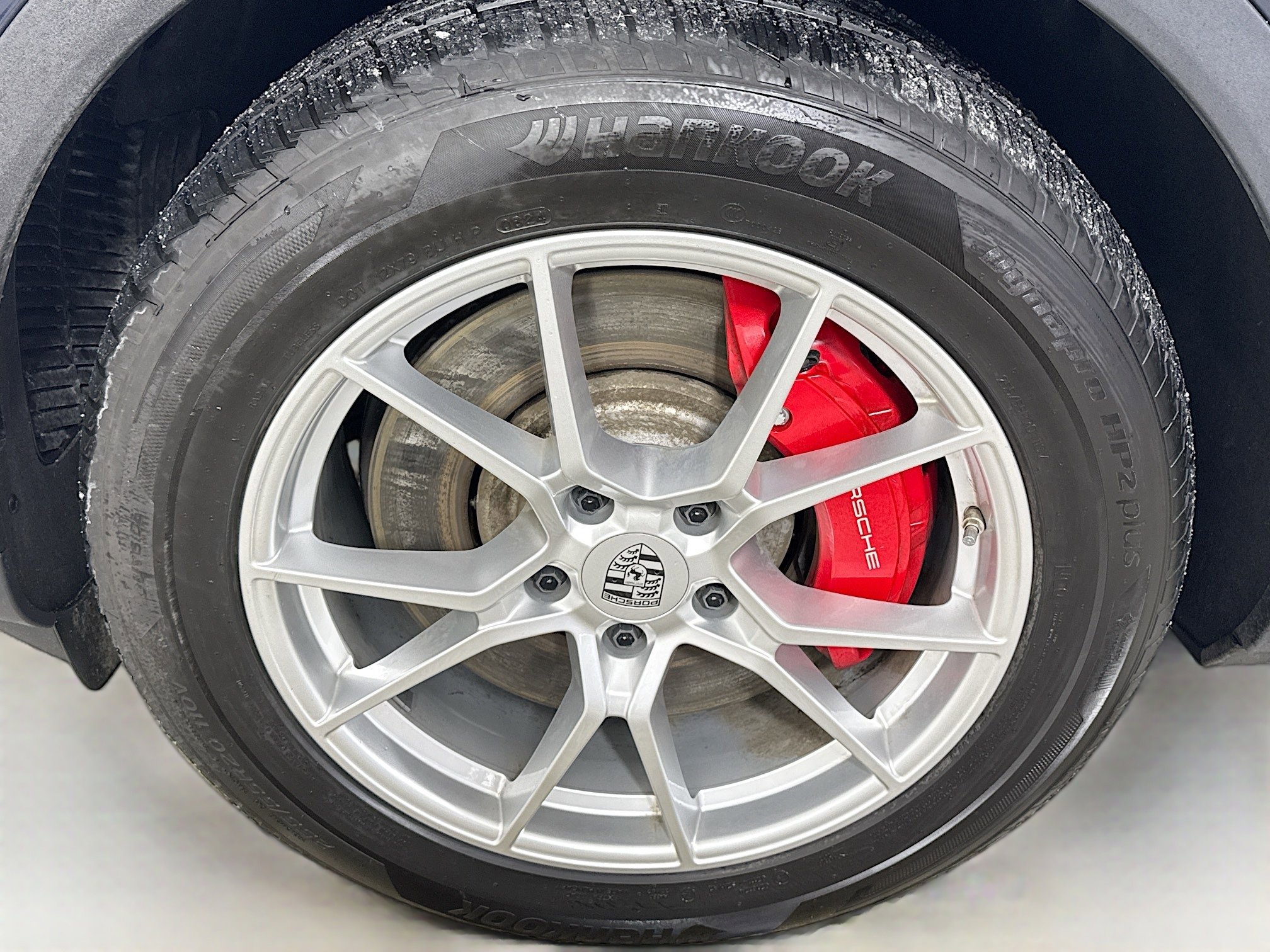 Certified 2024 Porsche Cayenne S image 31