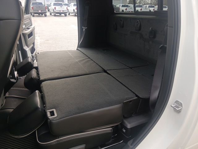 New 2026 RAM 2500 Laramie AWD/4WD image 22