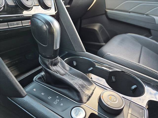 Used 2022 Volkswagen Atlas Cross Sport SE AWD/4WD image 18