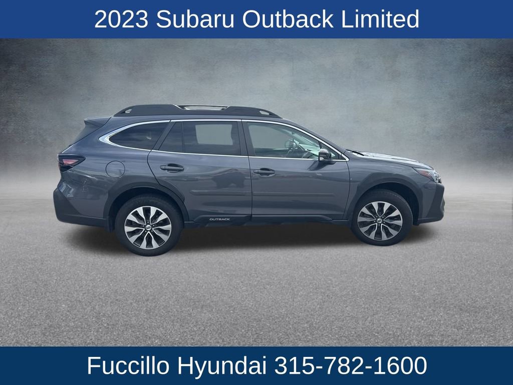 Used 2023 Subaru Outback Limited image 4
