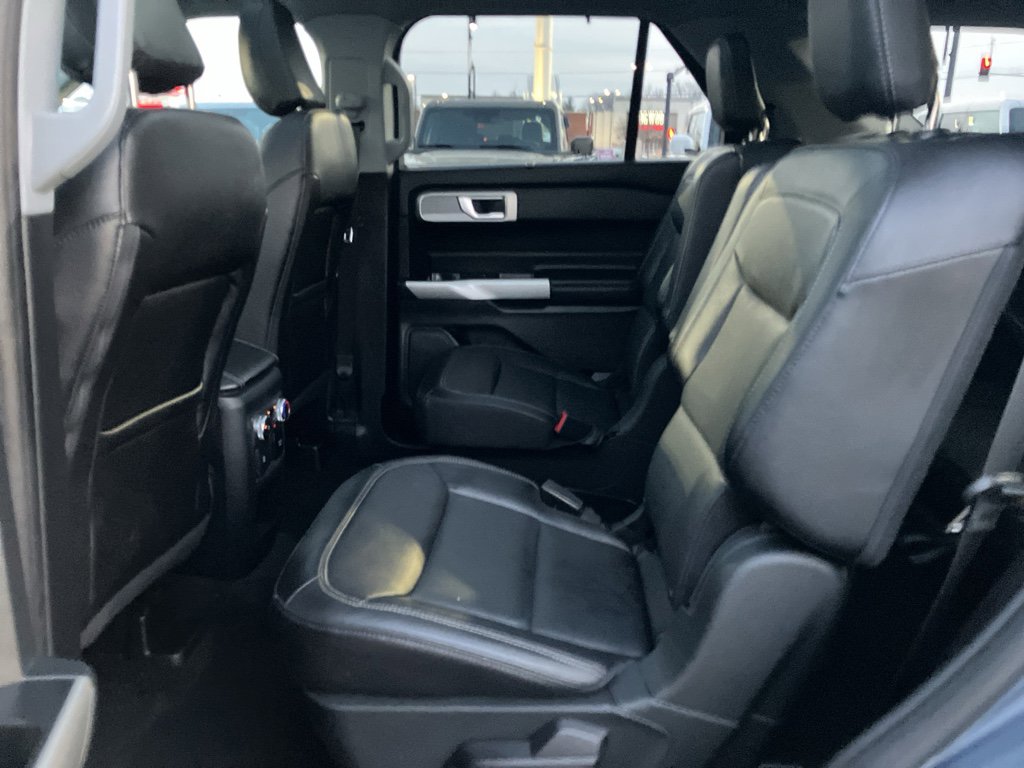 Certified 2021 Ford Explorer Limited w/ Equipment Group 301A image 31