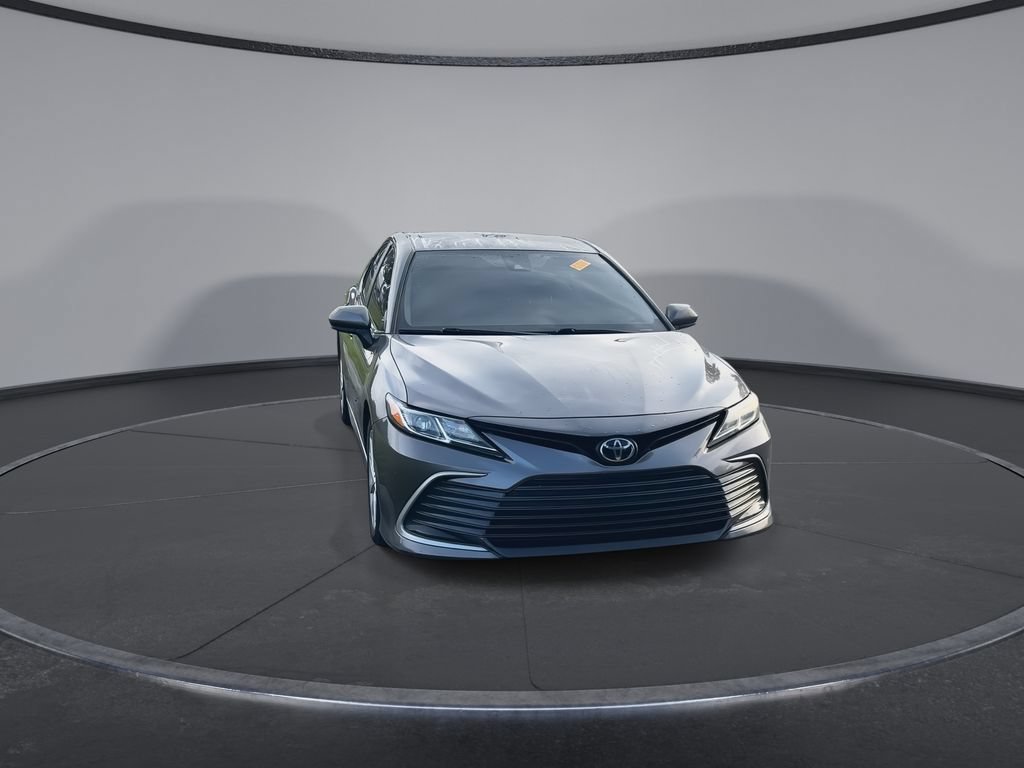Used 2023 Toyota Camry LE FWD image 3