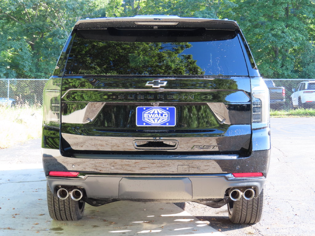 New 2026 Chevrolet Suburban RST AWD/4WD image 21