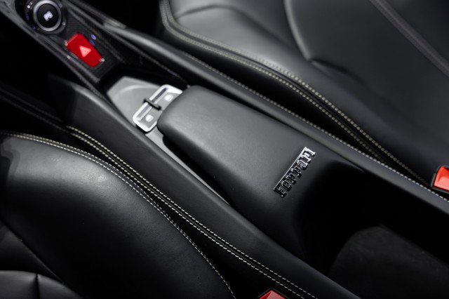 Used 2020 Ferrari F8 Tributo image 56