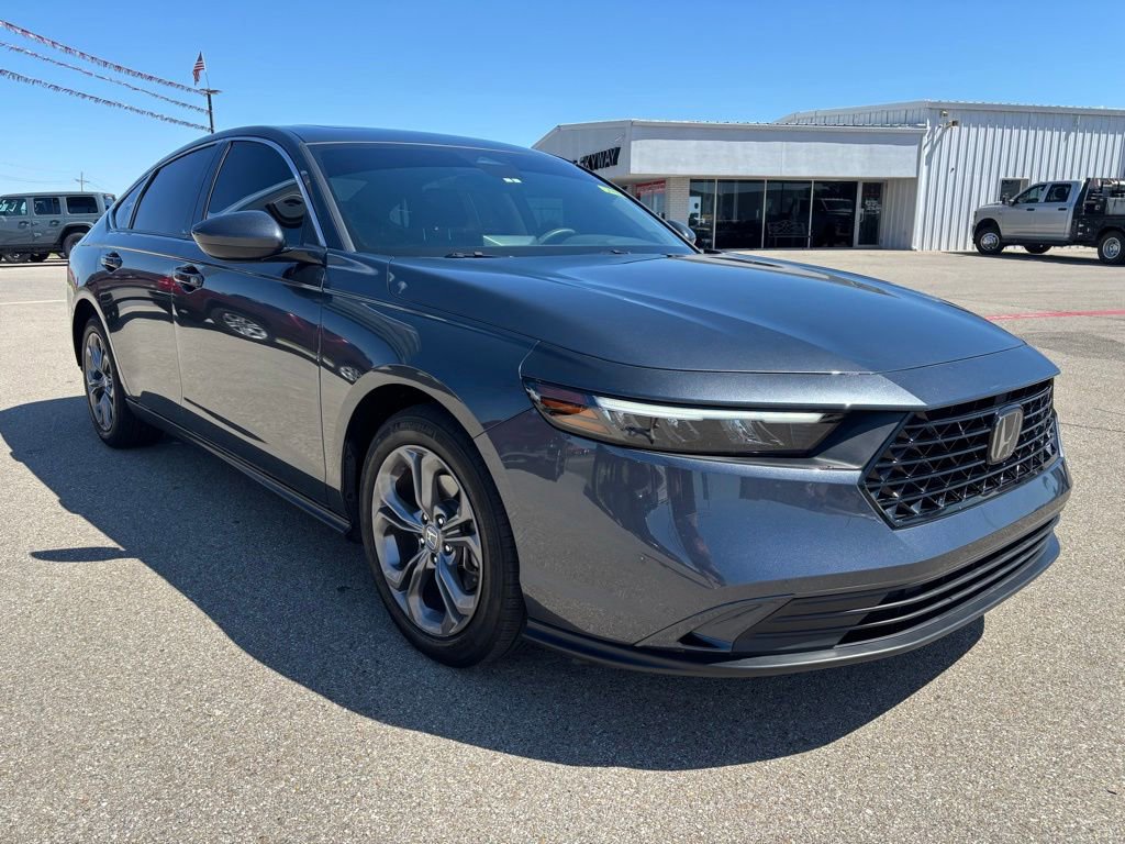 Used 2024 Honda Accord EX image 4