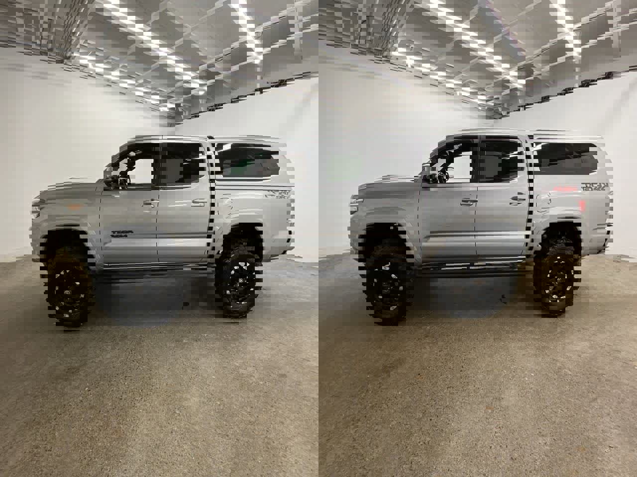 Used 2020 Toyota Tacoma TRD Sport image 3