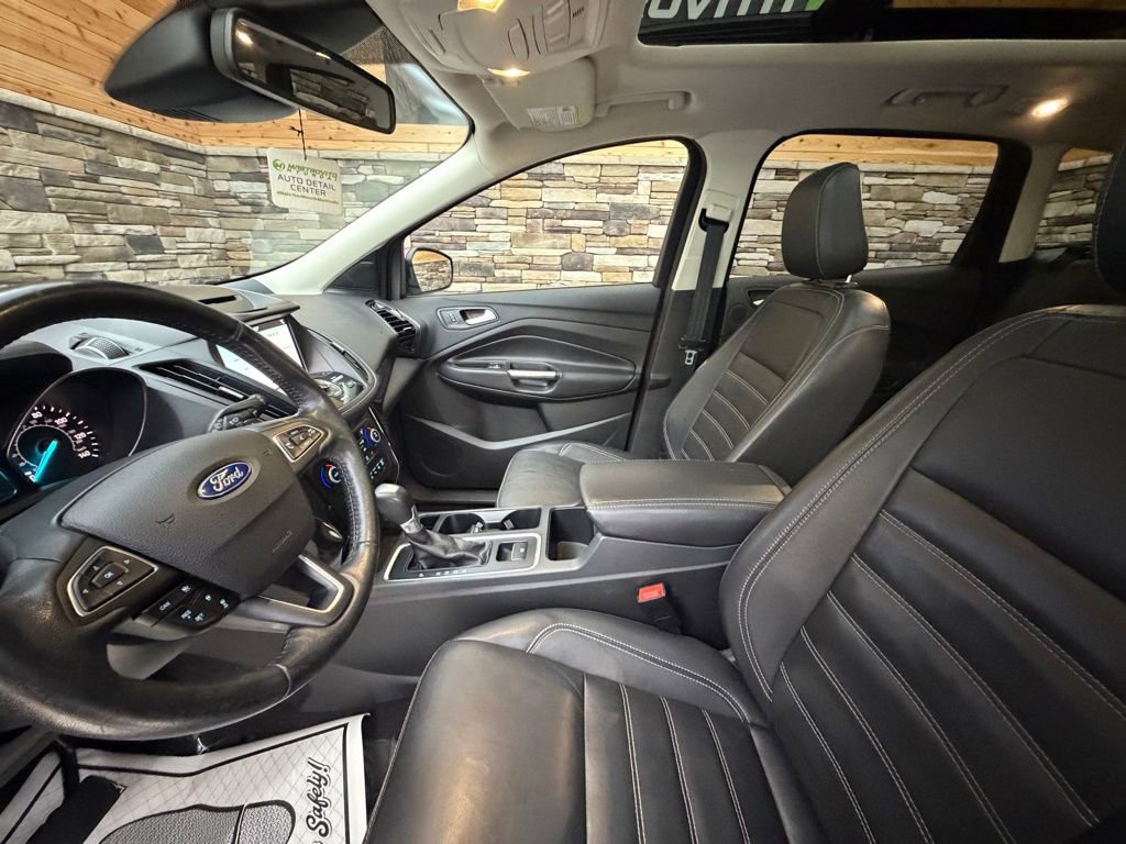 Used 2018 Ford Escape Titanium w/ Ford Safe & Smart Package AWD/4WD image 11