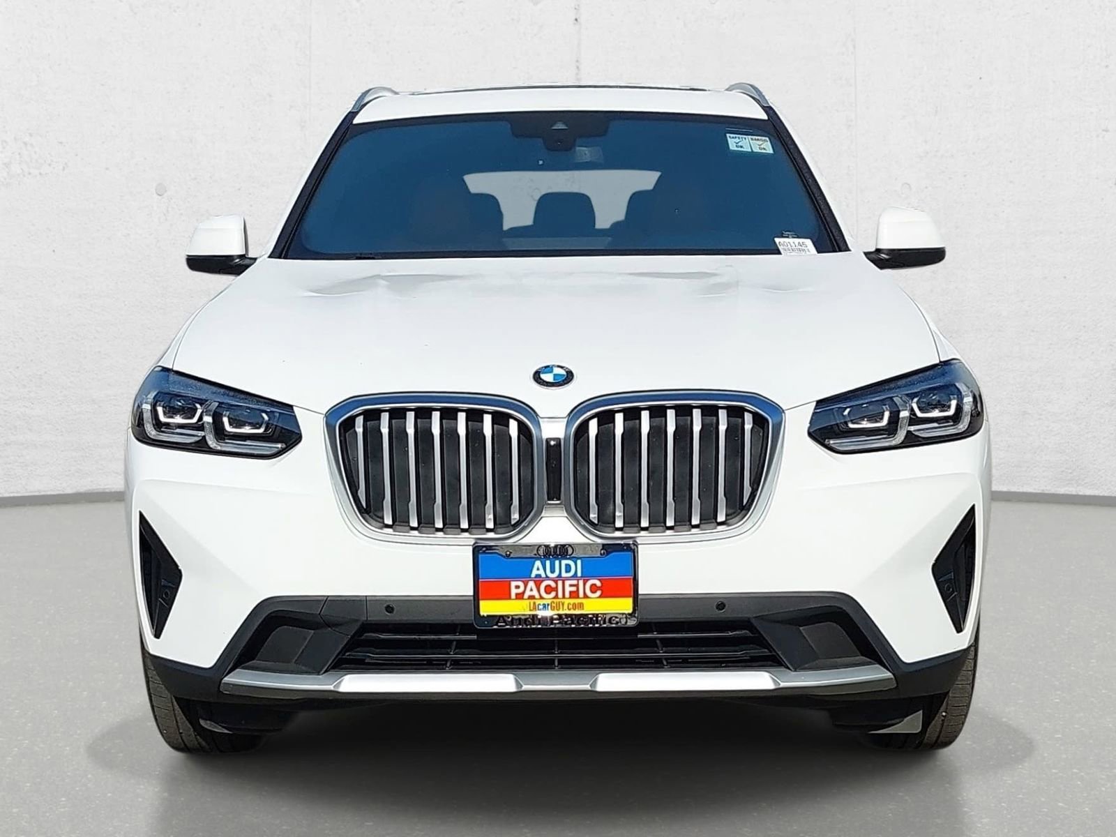 Used 2024 BMW X3 sDrive30i w/ Premium Package RWD image 2