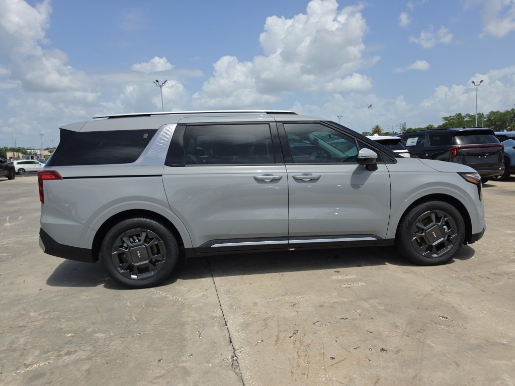 New 2026 Kia Carnival SX FWD image 9