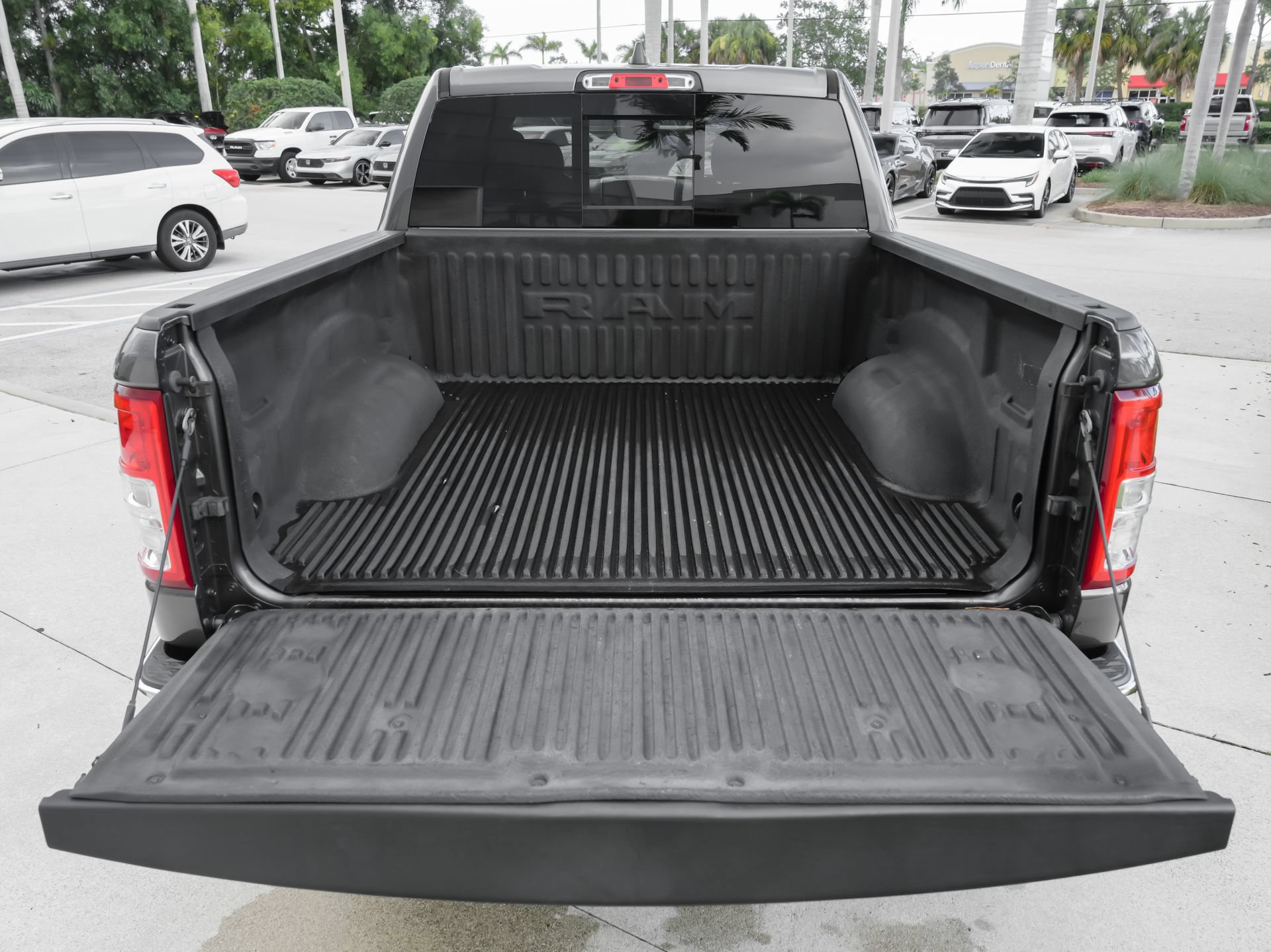 Used 2021 RAM 1500 Big Horn RWD image 43