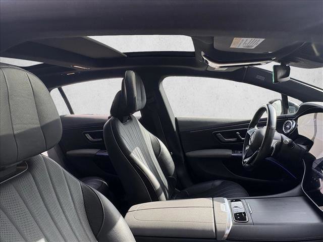 Certified 2022 Mercedes-Benz EQS 580 4MATIC Sedan image 23