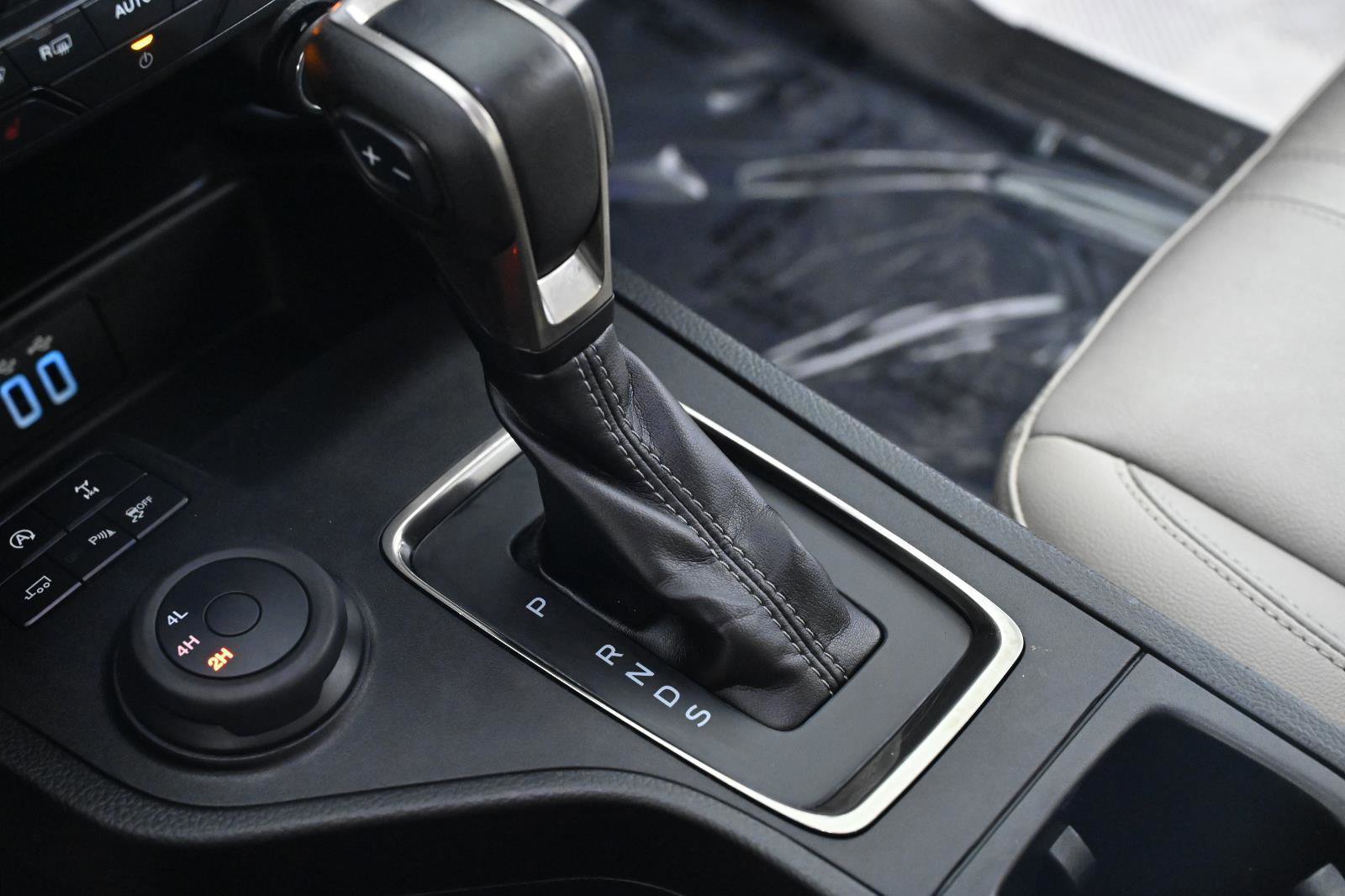 Used 2019 Ford Ranger Lariat w/ Equipment Group 501A Mid image 23