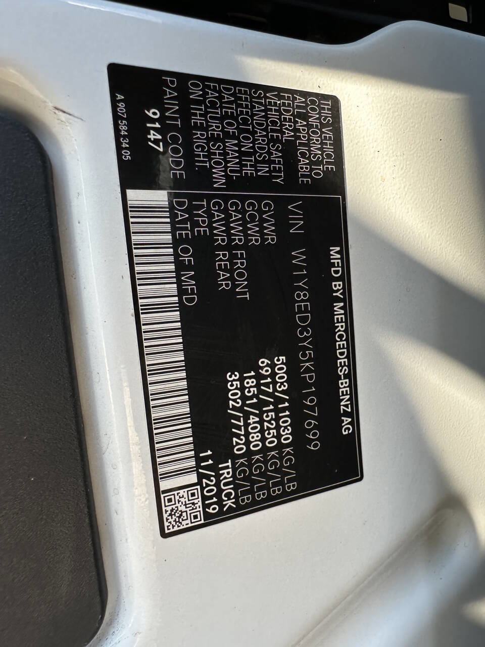 Used 2019 Mercedes-Benz Sprinter 3500 w/ Driver Convenience Package image 16