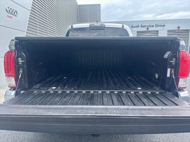 Used 2017 Toyota Tacoma TRD Sport w/ Tow Package (A/T) AWD/4WD image 34