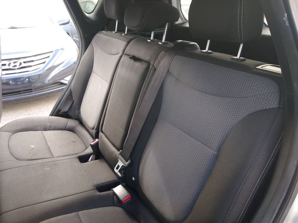 Used 2017 Kia Soul + image 21