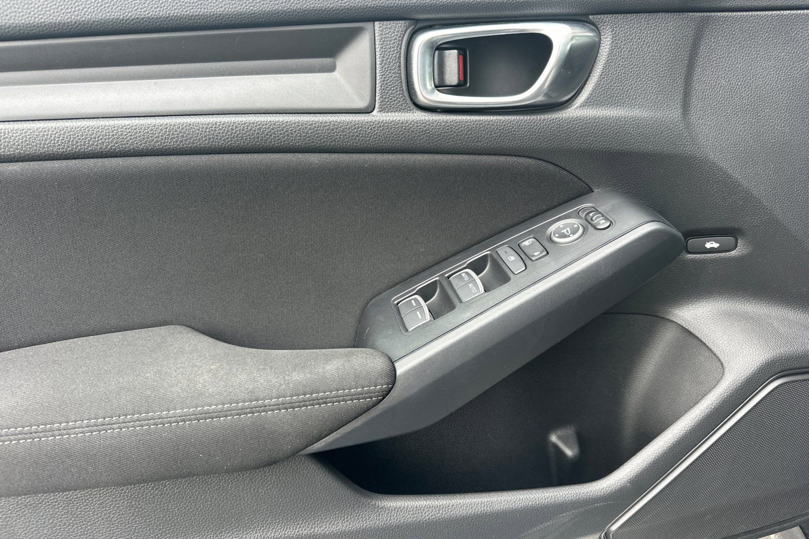 Used 2022 Honda Civic Sport image 12