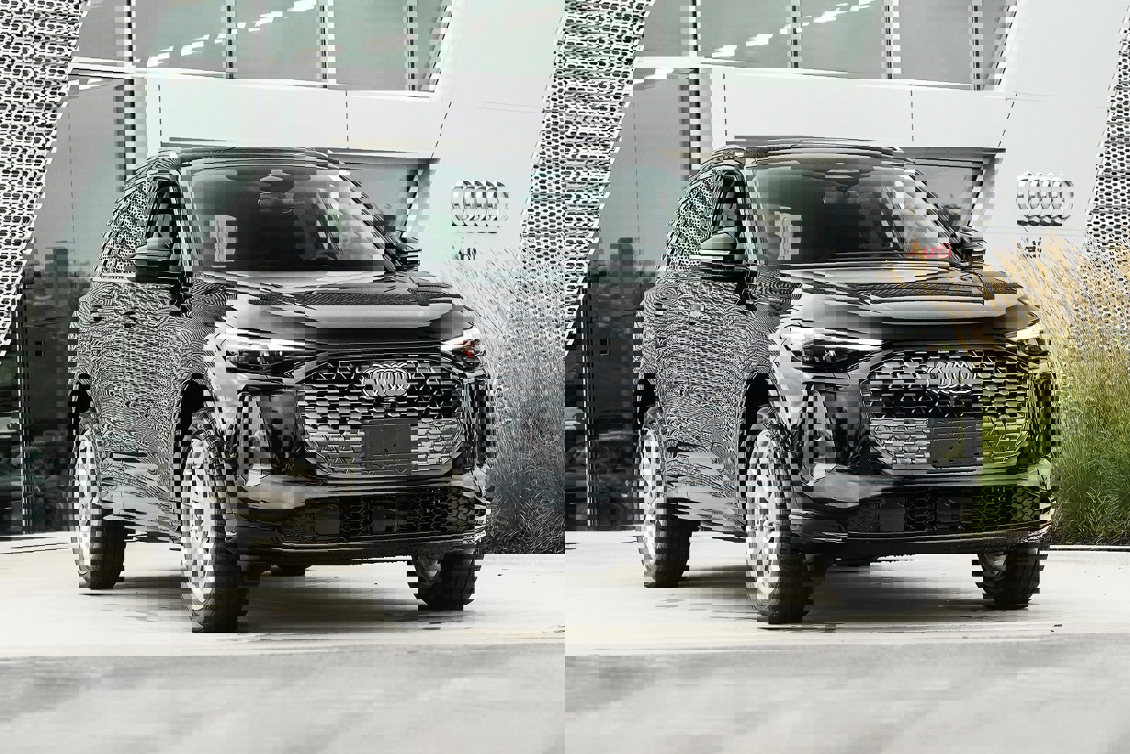 New 2025 Audi Q5 Premium Plus image 1