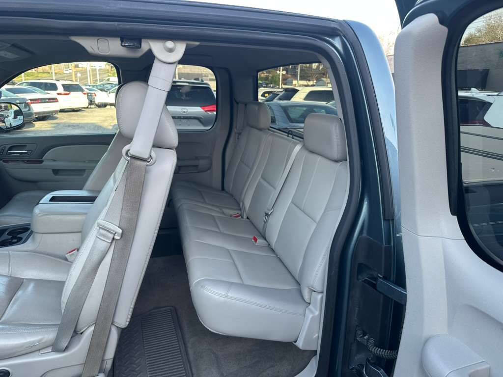 Used 2013 Chevrolet Silverado 1500 LTZ w/ LTZ Plus Package AWD/4WD image 20