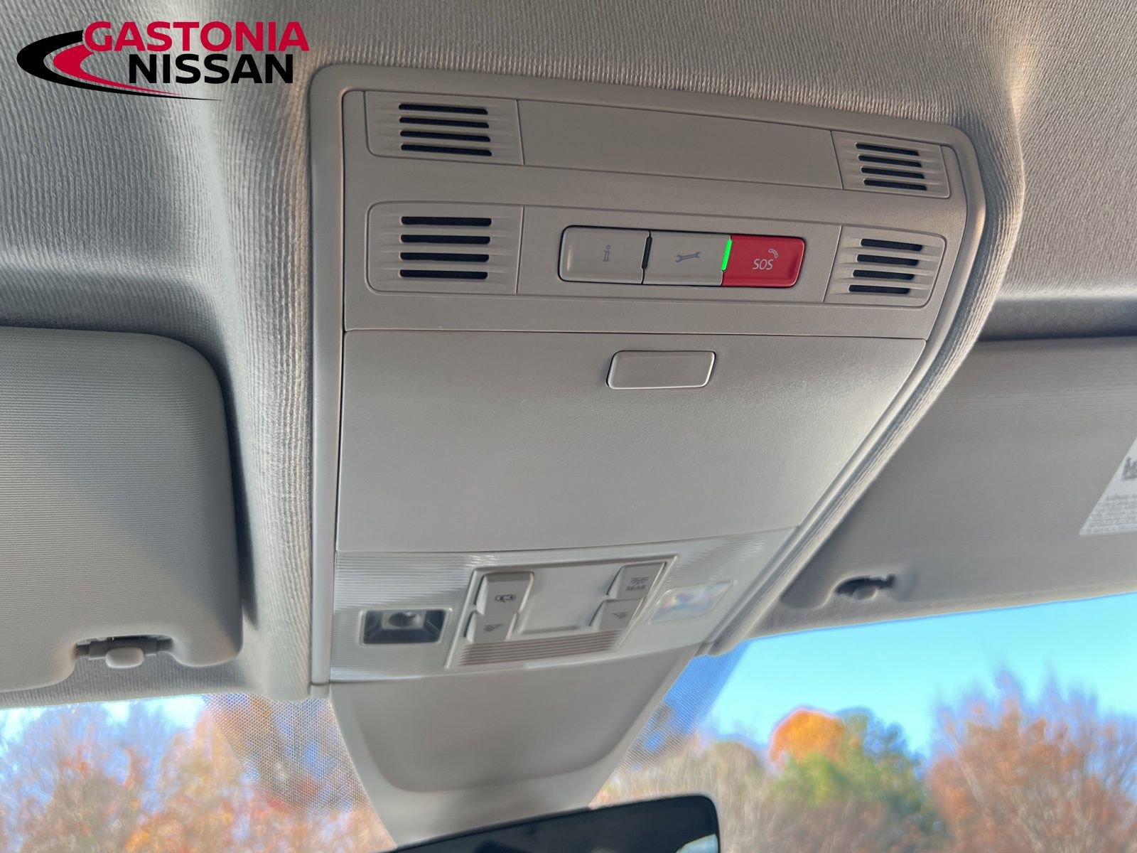 Used 2023 Volkswagen Tiguan SE image 43