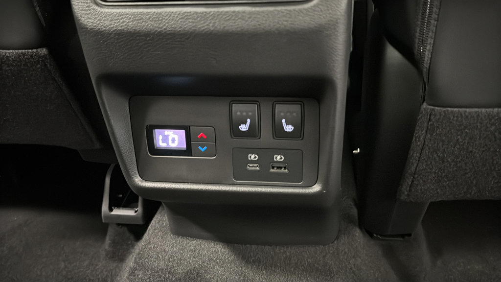Used 2023 Nissan Rogue Platinum w/ Platinum Premium Package FWD image 34