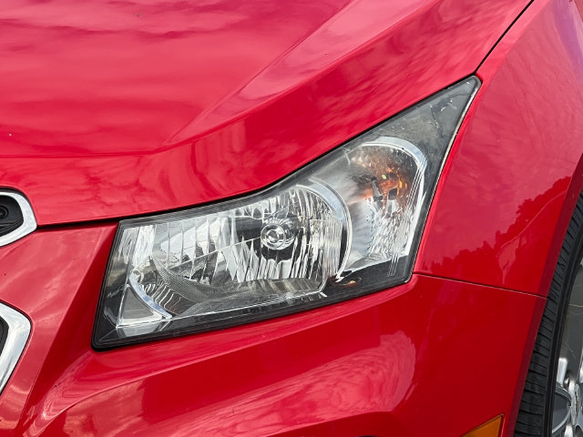 Used 2015 Chevrolet Cruze LT FWD image 30