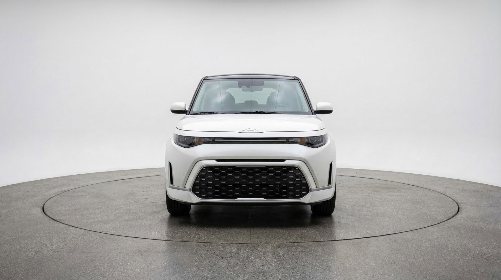 Used 2025 Kia Soul LX w/ LX Technology Package image 2