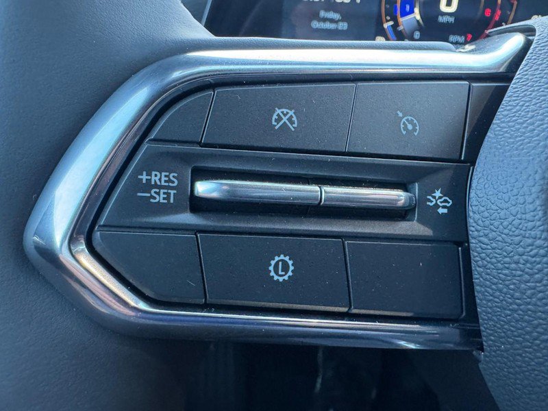 New 2027 Chevrolet Equinox LT FWD image 36