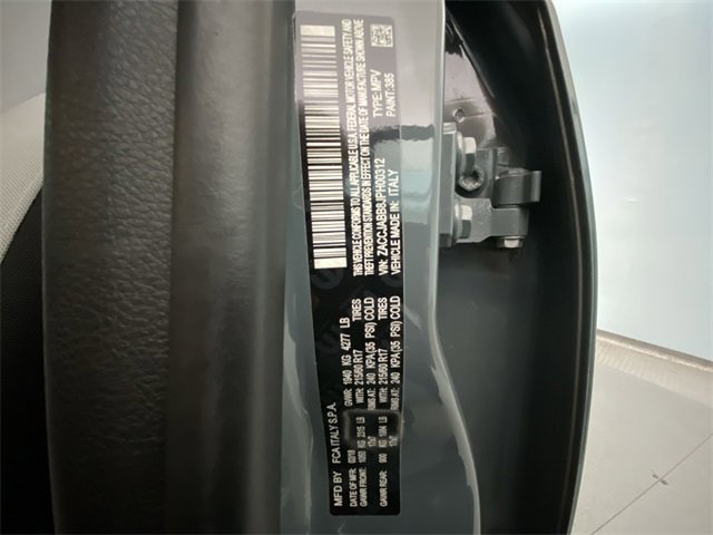 Used 2018 Jeep Renegade Latitude w/ Popular Equipment Group image 27