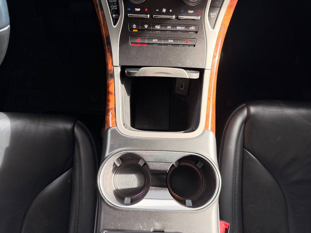 Used 2019 Lincoln Nautilus Select image 26