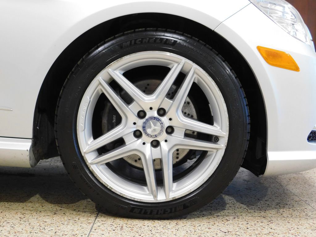 Used 2013 Mercedes-Benz E 350 4MATIC Sedan image 99
