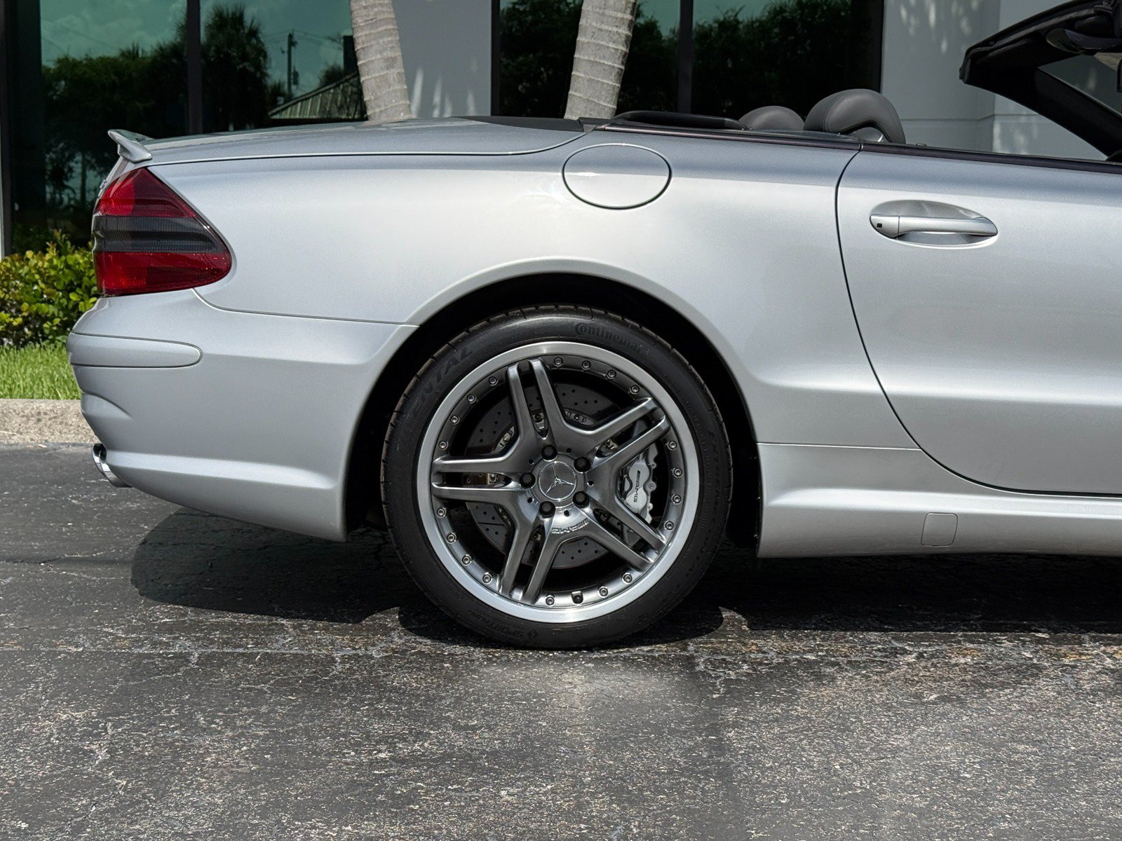 Used 2005 Mercedes-Benz SL 65 AMG image 4