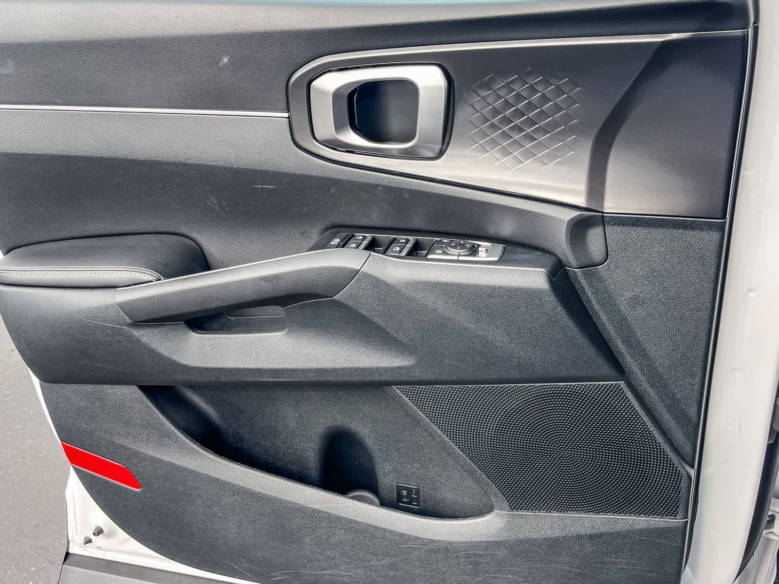 Used 2023 Kia Sorento LX image 19