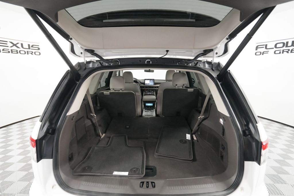 Used 2022 Lincoln Aviator Reserve w/ Equipment Group 201A image 22