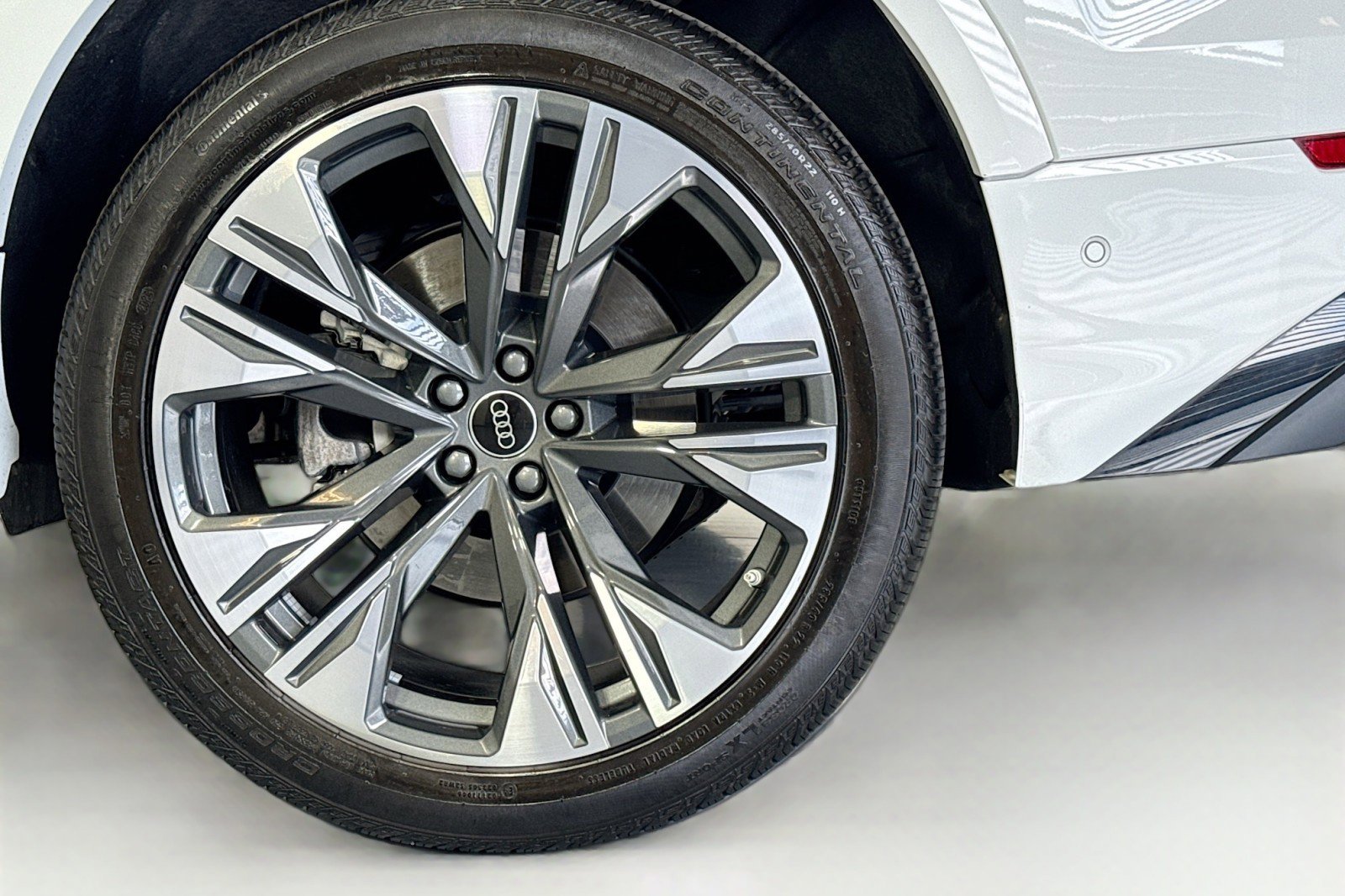 Used 2024 Audi Q8 Premium Plus w/ Premium Plus Package image 29