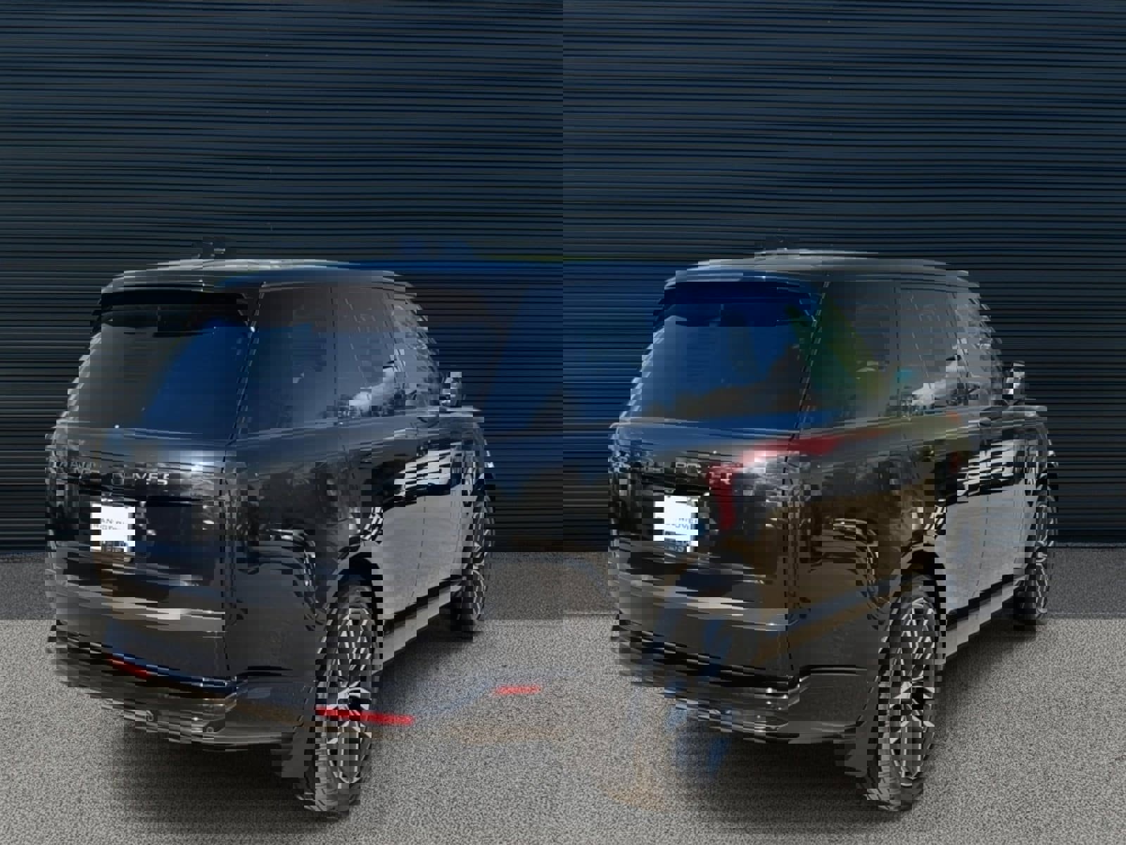 New 2025 Land Rover Range Rover SE image 3