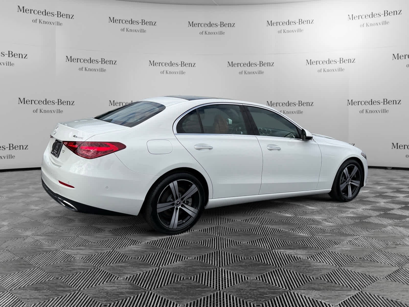 Used 2025 Mercedes-Benz C 300 4MATIC Sedan image 5