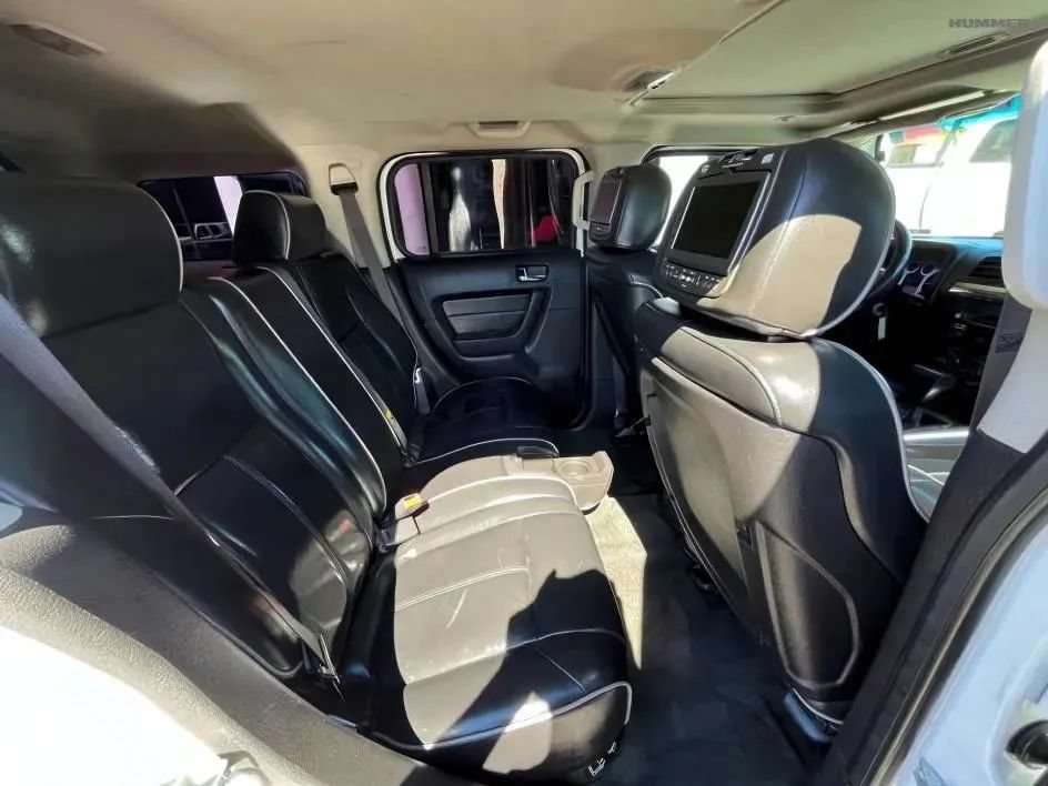 Used 2006 HUMMER H3 AWD/4WD image 12