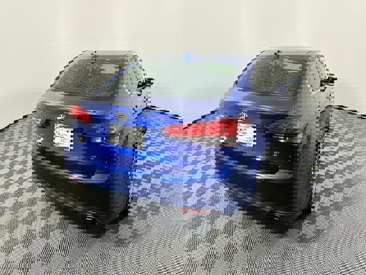 Used 2017 Kia Forte EX image 3