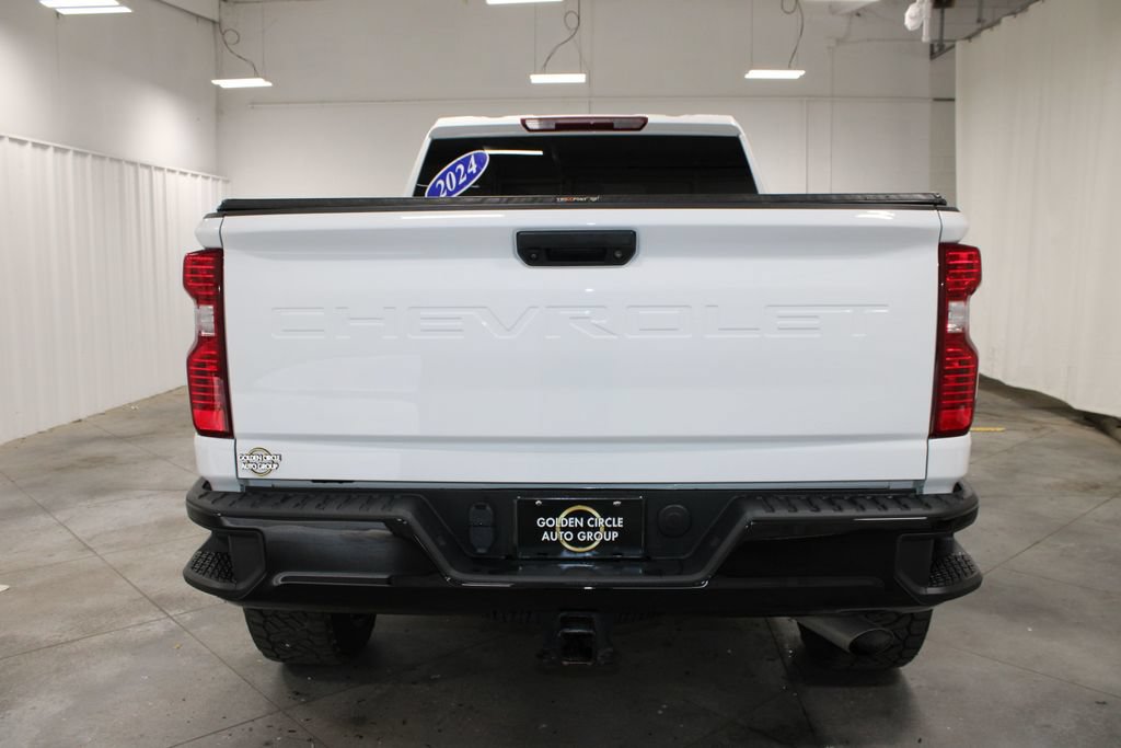 Used 2024 Chevrolet Silverado 2500 Custom w/ Z71 Off-Road Package AWD/4WD image 8