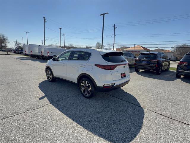 Used 2021 Kia Sportage EX image 3