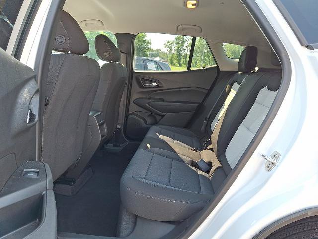 Certified 2025 Chevrolet Trax LS w/ LS Convenience Package FWD image 11