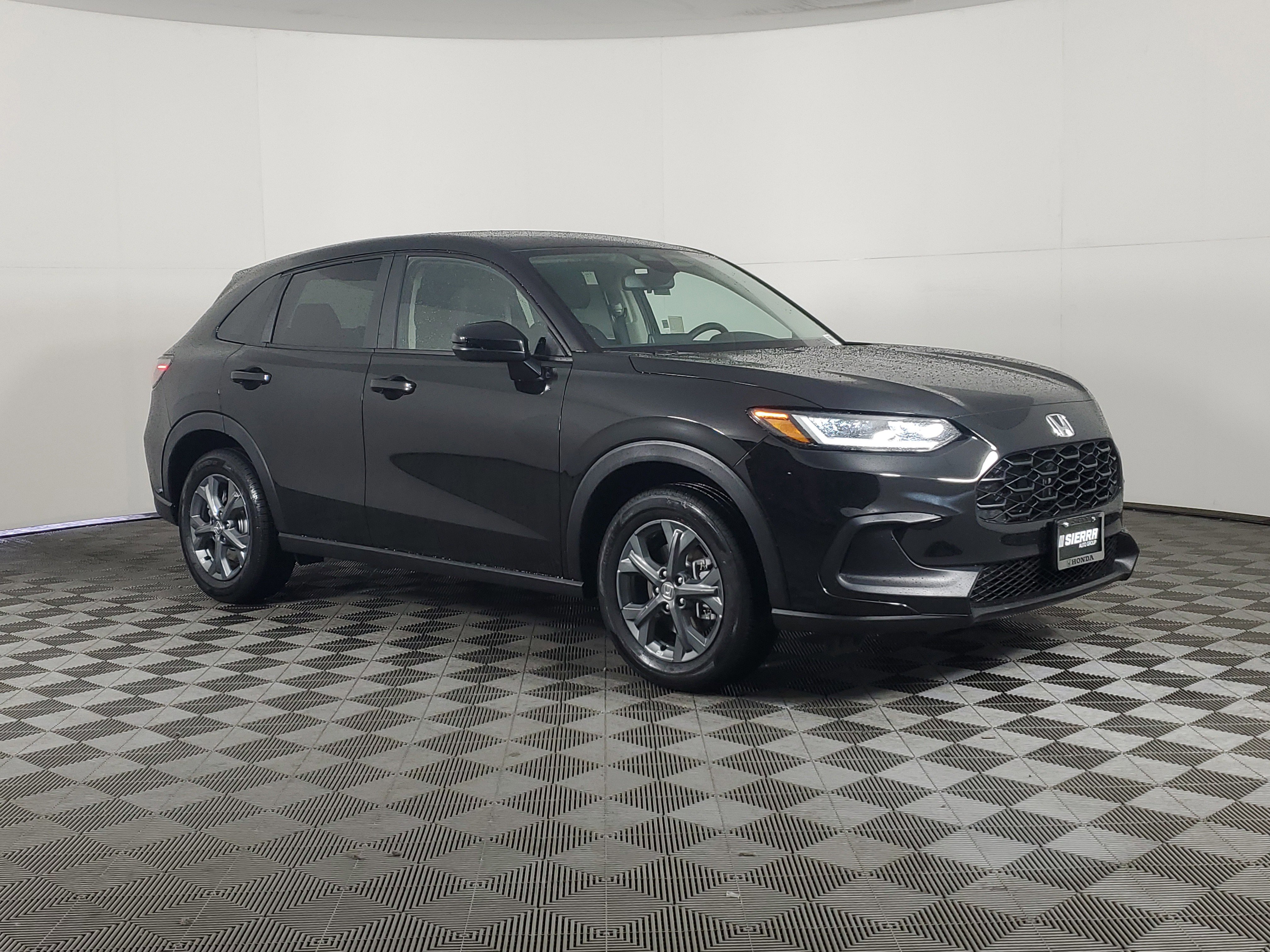 New 2026 Honda HR-V LX image 2