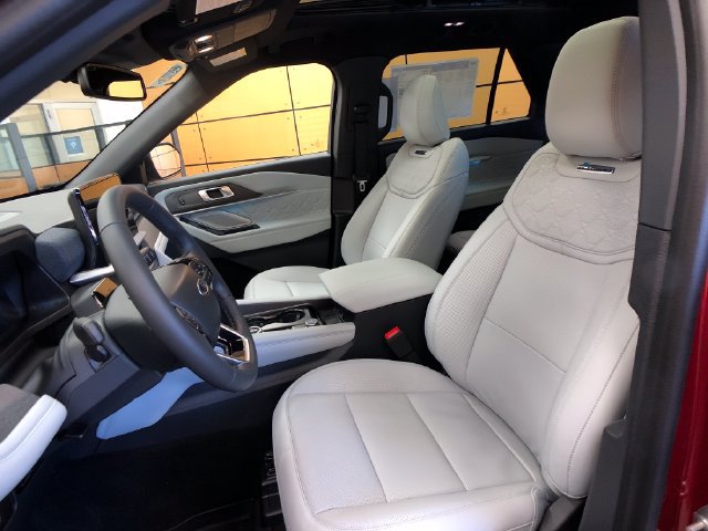 New 2027 Ford Explorer Platinum w/ LUX Leather Package AWD/4WD image 10