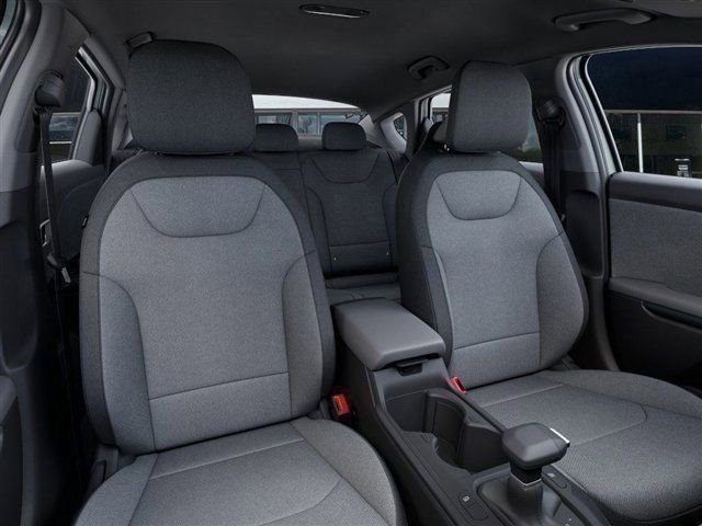 New 2026 Kia K4 LXS image 15