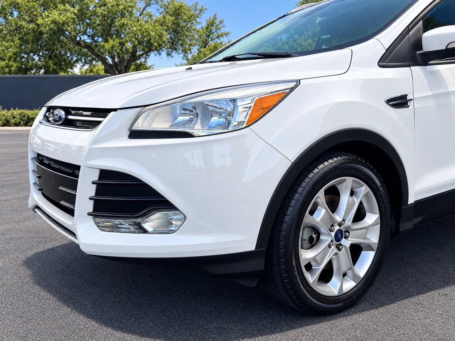 Used 2015 Ford Escape Titanium AWD/4WD image 5