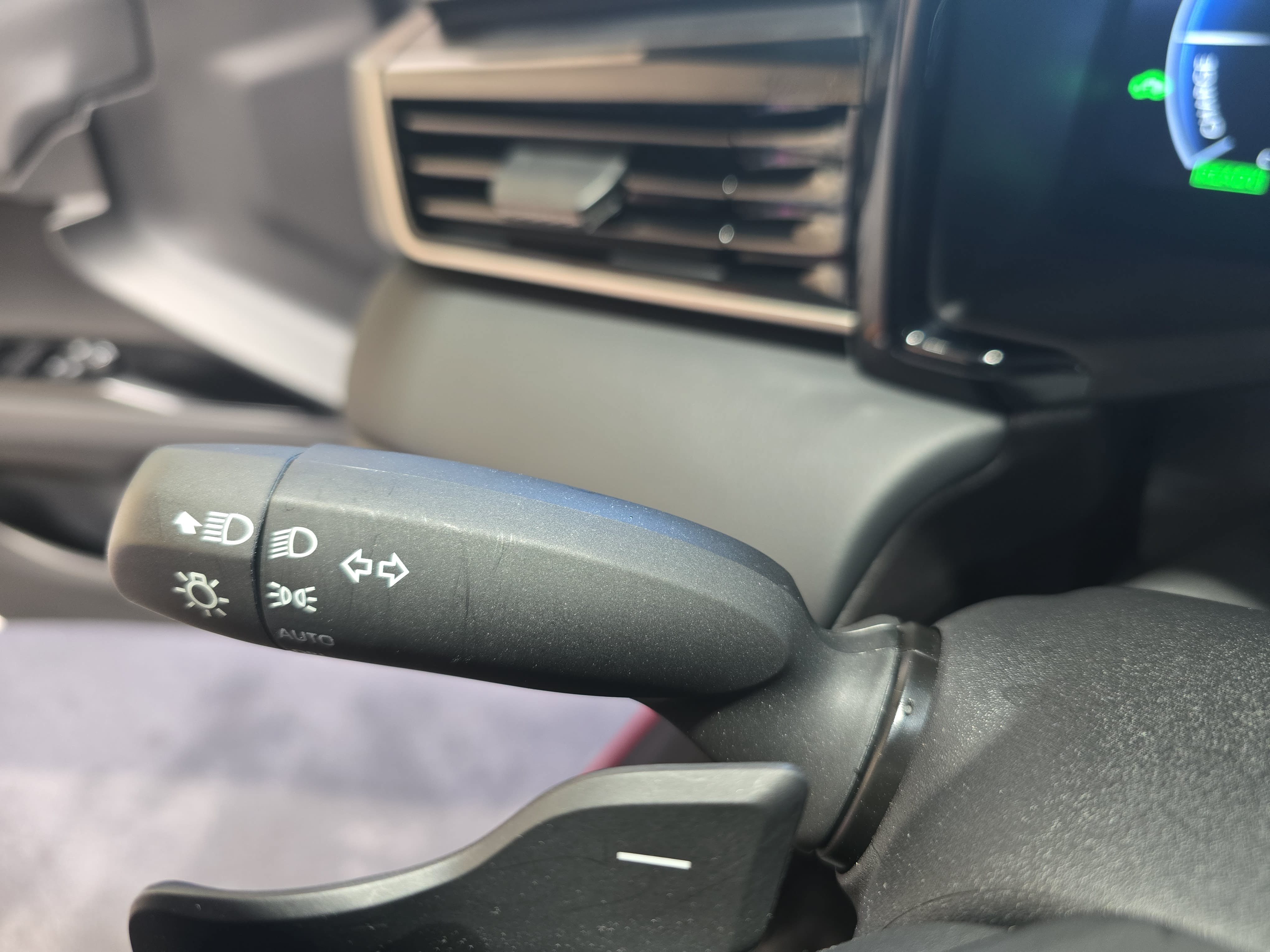 Used 2025 Toyota Camry XSE FWD image 24