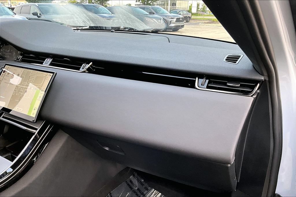 Used 2024 Land Rover Range Rover Evoque S AWD/4WD image 27