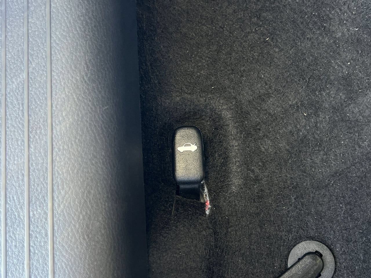 Certified 2025 Nissan Versa SV w/ Trunk Package FWD image 13
