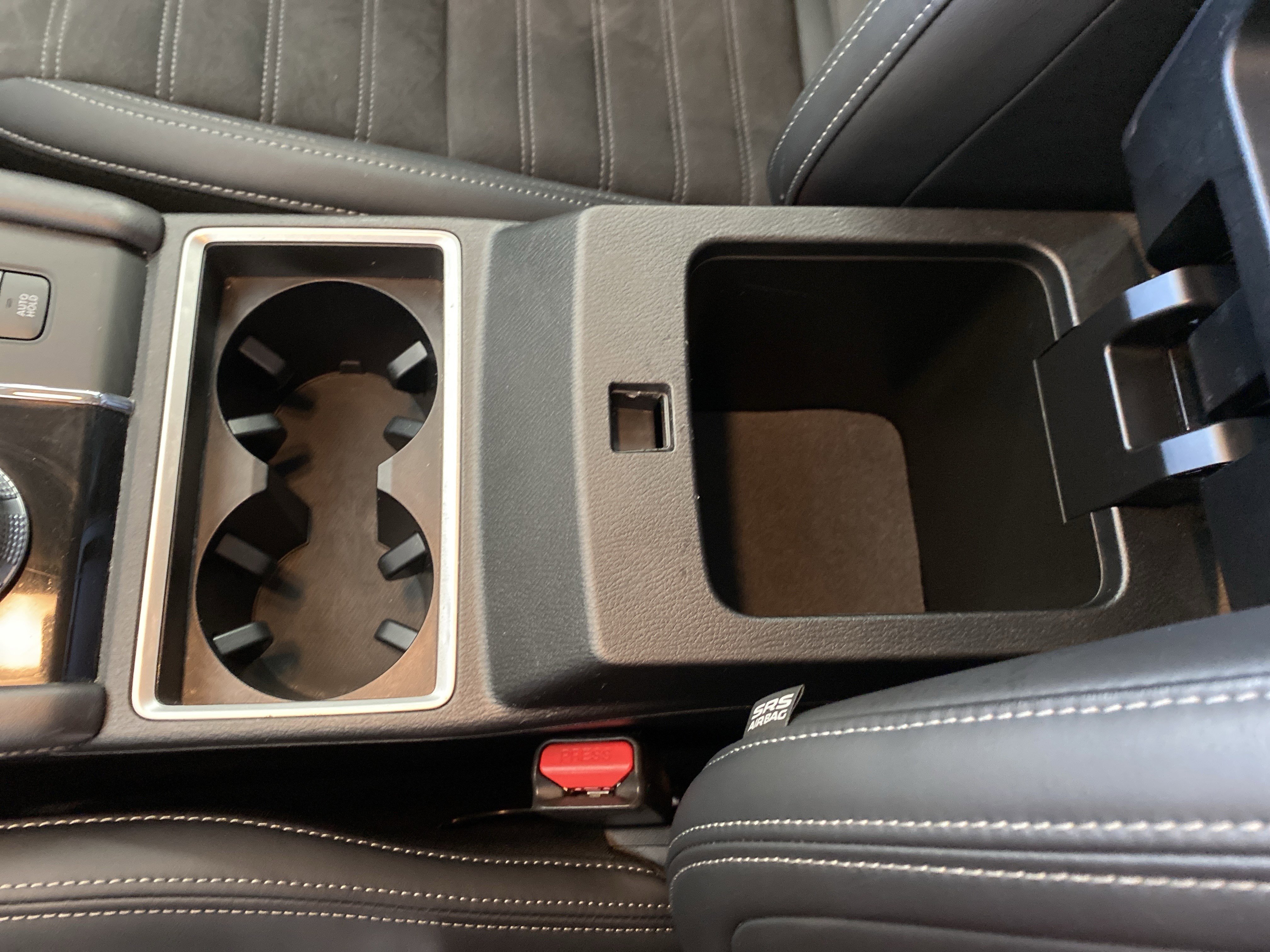 Used 2023 Mitsubishi Outlander SE image 13