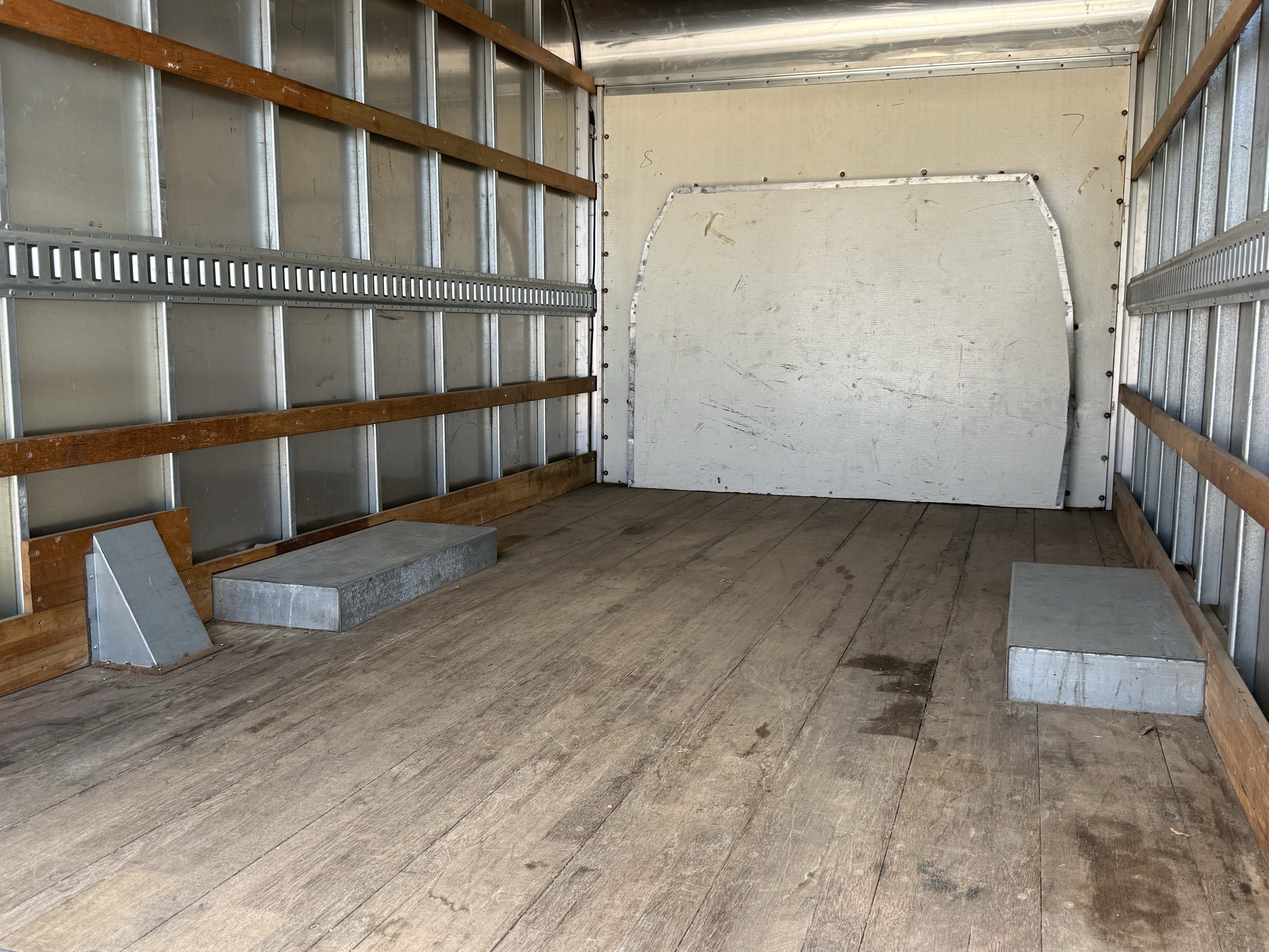 Used 2019 Ford E-350 and Econoline 350 Super Duty w/ Power Windows & Locks Group image 28